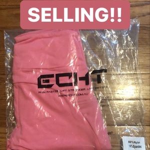 Echt purpose leggings. Color bubblegum.